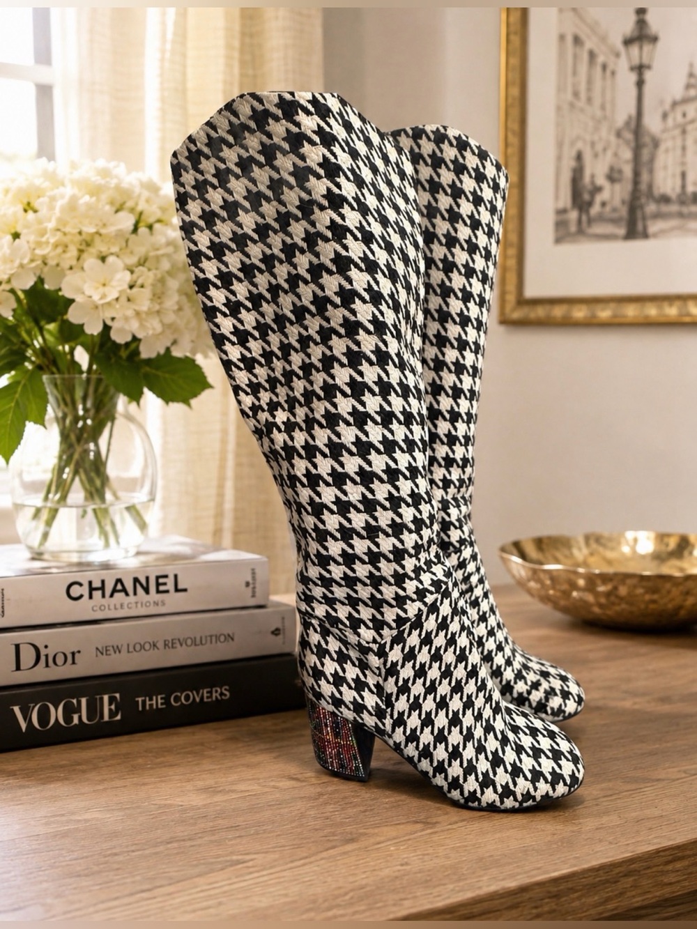 Betsey Johnson Black white Fabric houndstooth harmonic Boots size 7